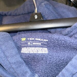 Tek Gear Men's Deep Blue Sweater